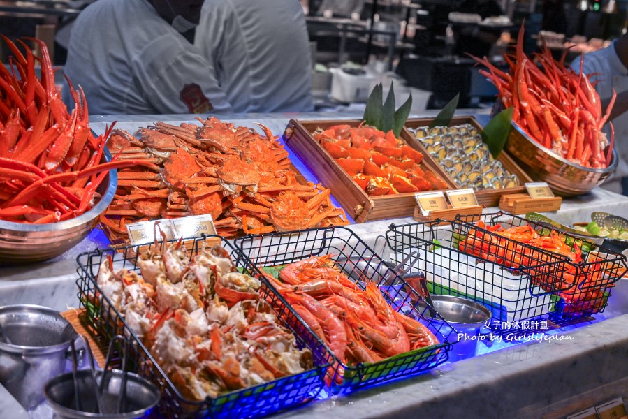 桂冠自助餐廳礁溪長榮鳳凰酒店｜頂級奢華假日早午餐龍蝦、鱈場蟹、和牛、干貝吃到飽 @女子的休假計劃