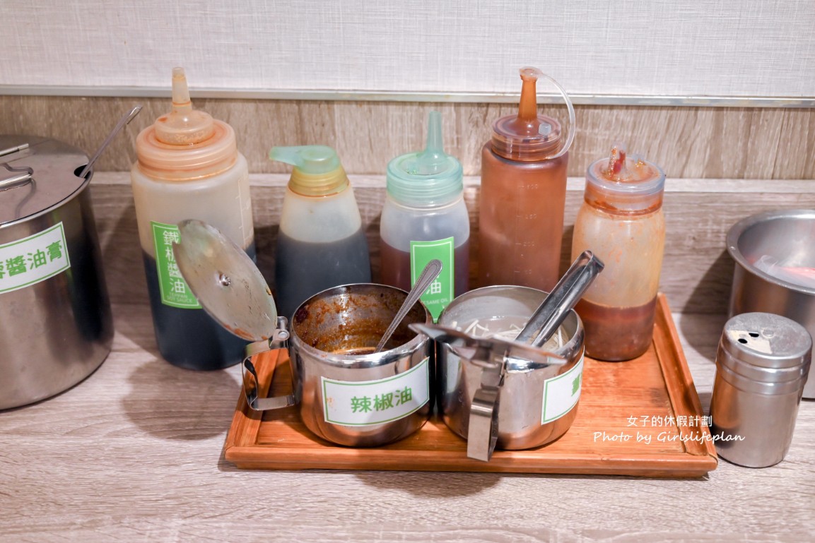 小妹弄堂|比臉大的鐵板鍋貼超吸睛,套餐價更優惠(菜單) @女子的休假計劃 小妹弄堂|比臉大的鐵板鍋貼超吸睛,套餐價更優惠(菜單) @女子的休假計劃