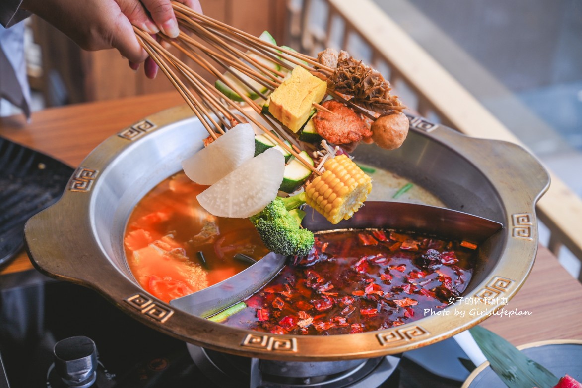 ABV串串啤酒館｜一串10元起，重慶麻辣就是這個味 @女子的休假計劃