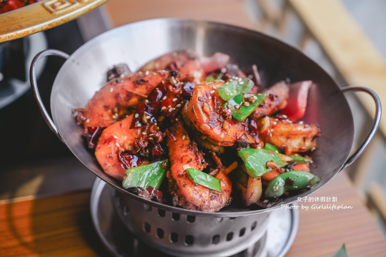 ABV串串啤酒館｜一串10元起，重慶麻辣就是這個味 @女子的休假計劃