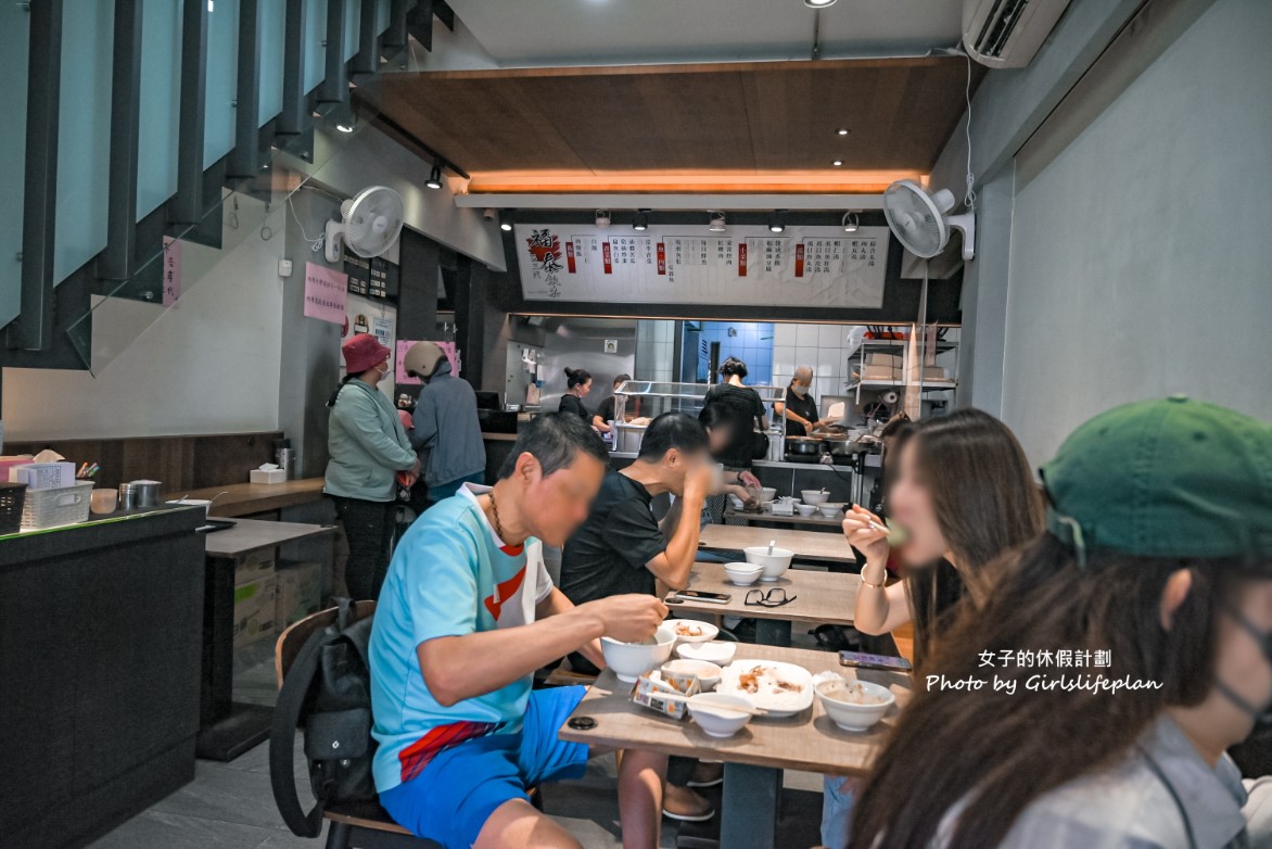 福泰飯桌第三代｜米其林＆500碗推薦在地小吃 @女子的休假計劃