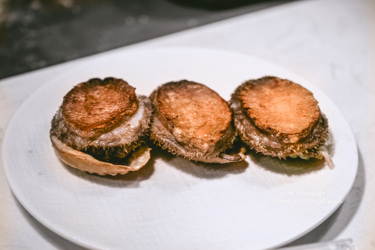 探索廚房｜寒舍艾美酒店，台北吃到飽改裝大升級爽吃澎派海鮮（菜單價錢） @女子的休假計劃