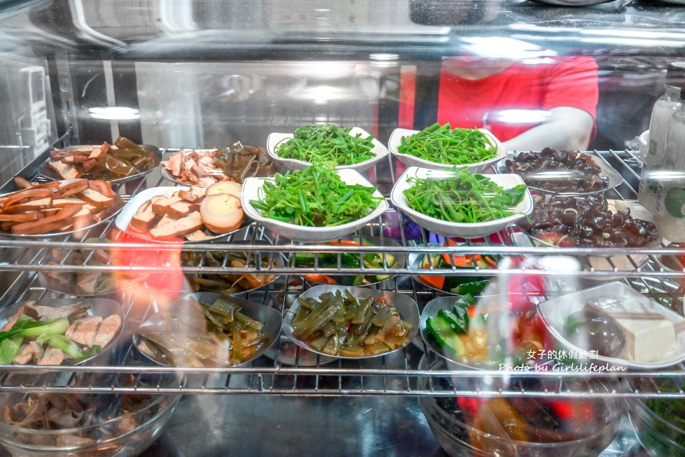 清一色牛肉麵瑞豐昌盛店 | 加湯加麵免費吃到飽(菜單) @女子的休假計劃