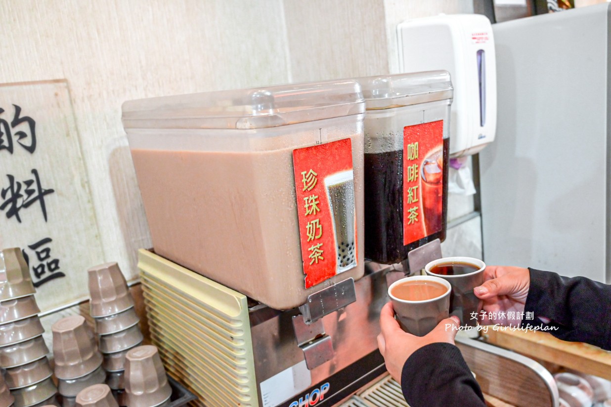 清一色牛肉麵瑞豐昌盛店 | 加湯加麵免費吃到飽(菜單) @女子的休假計劃