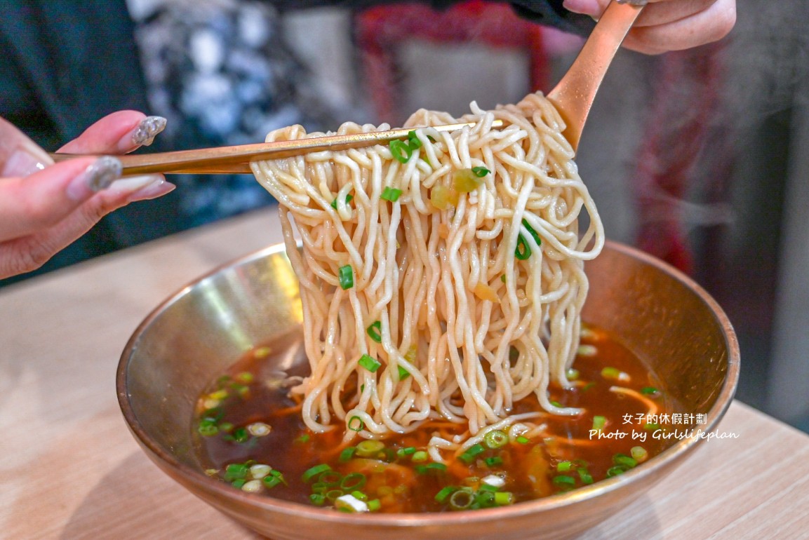清一色牛肉麵瑞豐昌盛店 | 加湯加麵免費吃到飽(菜單) @女子的休假計劃