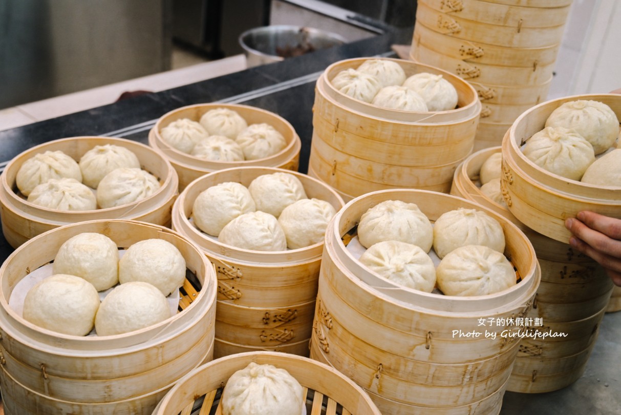 老上海包子 萬華｜買十送一傳統手工老麵包子(菜單) @女子的休假計劃