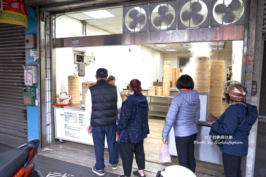 老上海包子 萬華｜買十送一傳統手工老麵包子(菜單) @女子的休假計劃