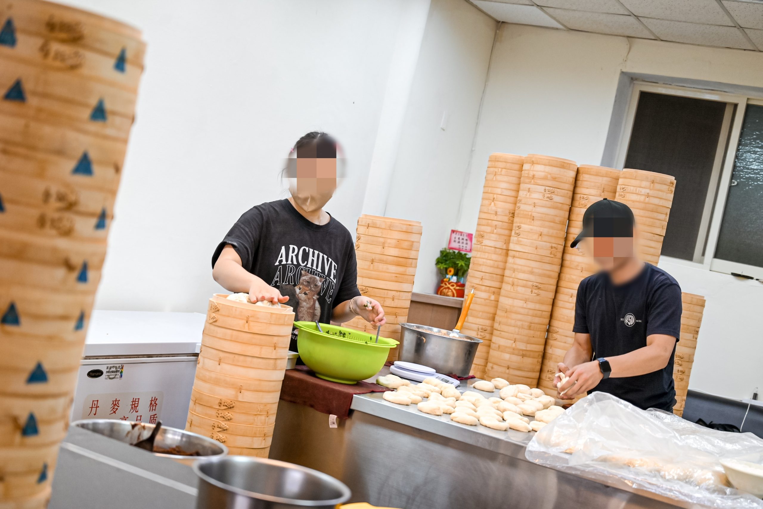 老上海包子 萬華｜買十送一傳統手工老麵包子(菜單) @女子的休假計劃