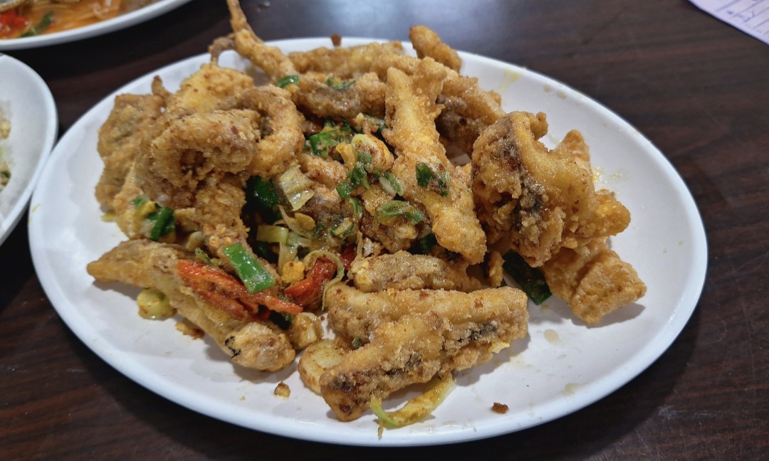 阿嬌萬里蟹｜在地超人氣海鮮熱炒排隊美食(菜單) @女子的休假計劃