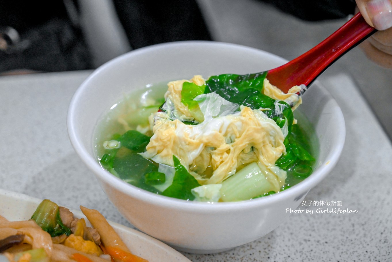 李家麵館刀削麵｜現揉現切現炒招牌木須炒麵(外帶) @女子的休假計劃