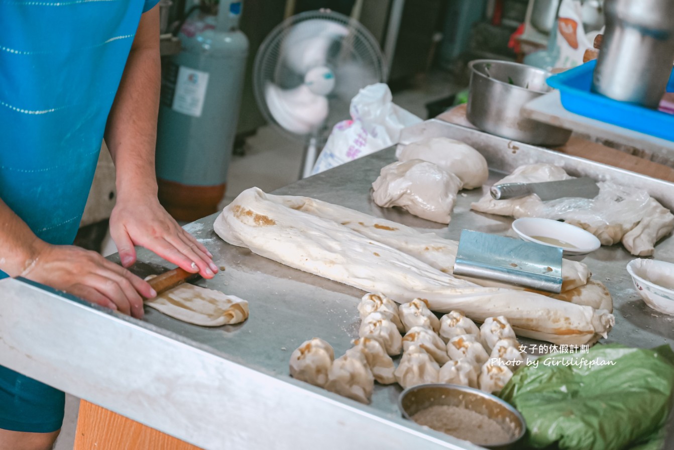 山東早點(高雄)|在地超過30年傳統早餐店,皮薄爆餡韭菜盒 @女子的休假計劃 山東早點(高雄)|在地超過30年傳統早餐店,皮薄爆餡韭菜盒 @女子的休假計劃
