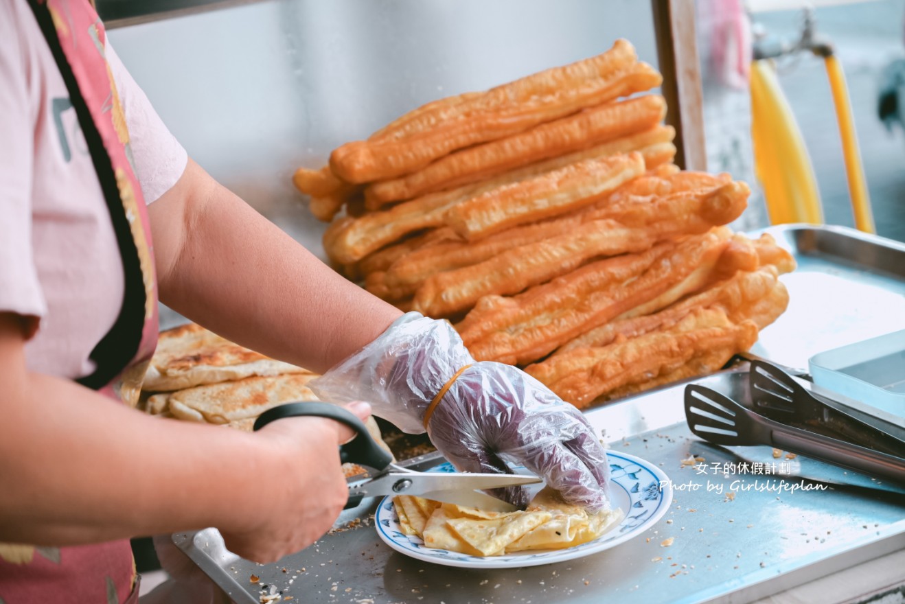 山東早點(高雄)|在地超過30年傳統早餐店,皮薄爆餡韭菜盒 @女子的休假計劃 山東早點(高雄)|在地超過30年傳統早餐店,皮薄爆餡韭菜盒 @女子的休假計劃