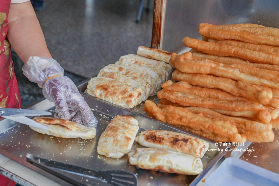 山東早點(高雄)|在地超過30年傳統早餐店,皮薄爆餡韭菜盒 @女子的休假計劃 山東早點(高雄)|在地超過30年傳統早餐店,皮薄爆餡韭菜盒 @女子的休假計劃