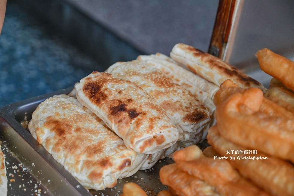 山東早點(高雄)|在地超過30年傳統早餐店,皮薄爆餡韭菜盒 @女子的休假計劃 山東早點(高雄)|在地超過30年傳統早餐店,皮薄爆餡韭菜盒 @女子的休假計劃