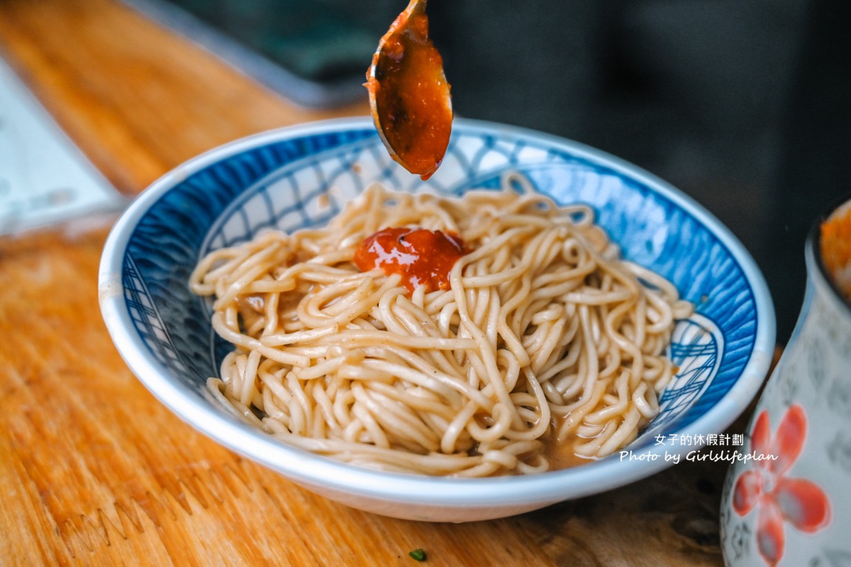 火生餛飩麵店｜在地人認可，傳承第二代50年老店(菜單) @女子的休假計劃