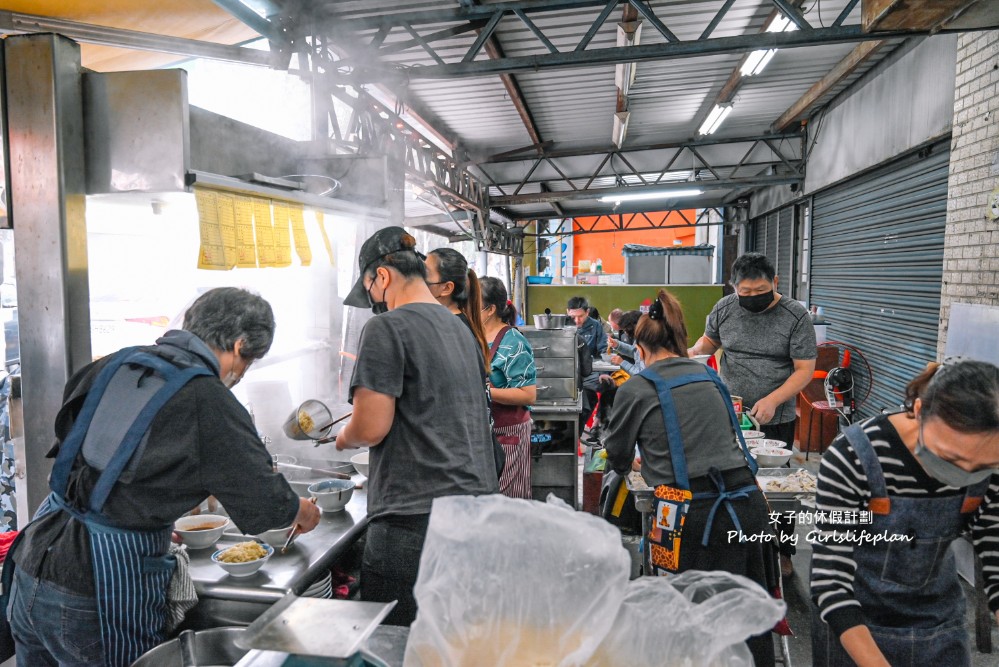 農權路炸醬麵｜連在地人也激推雙醬麵配餛飩湯(菜單) @女子的休假計劃