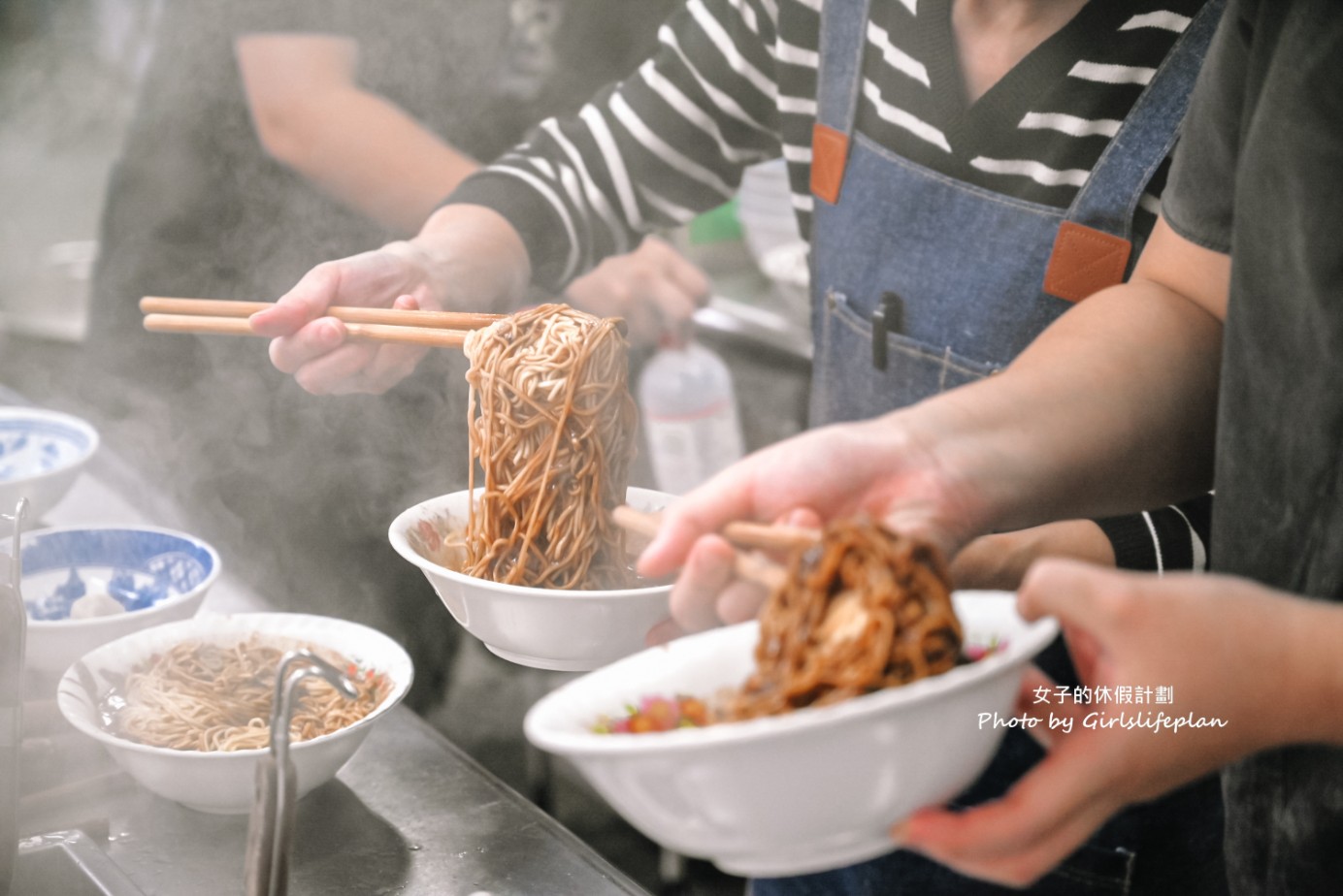 農權路炸醬麵｜連在地人也激推雙醬麵配餛飩湯(菜單) @女子的休假計劃