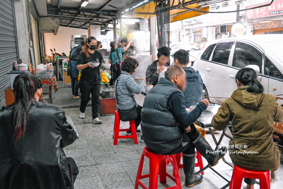農權路炸醬麵｜連在地人也激推雙醬麵配餛飩湯(菜單) @女子的休假計劃