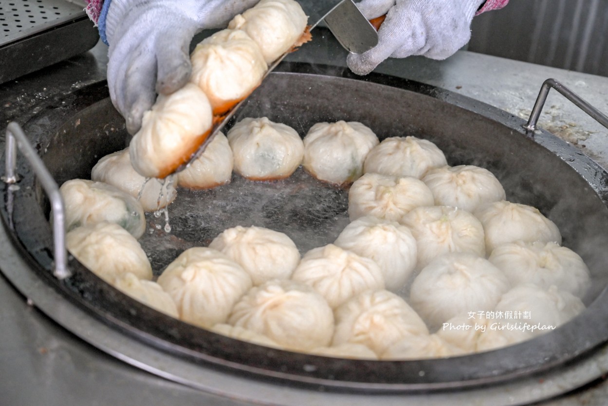 張記韭菜水煎包｜最會放假的超人氣排隊水煎包 @女子的休假計劃