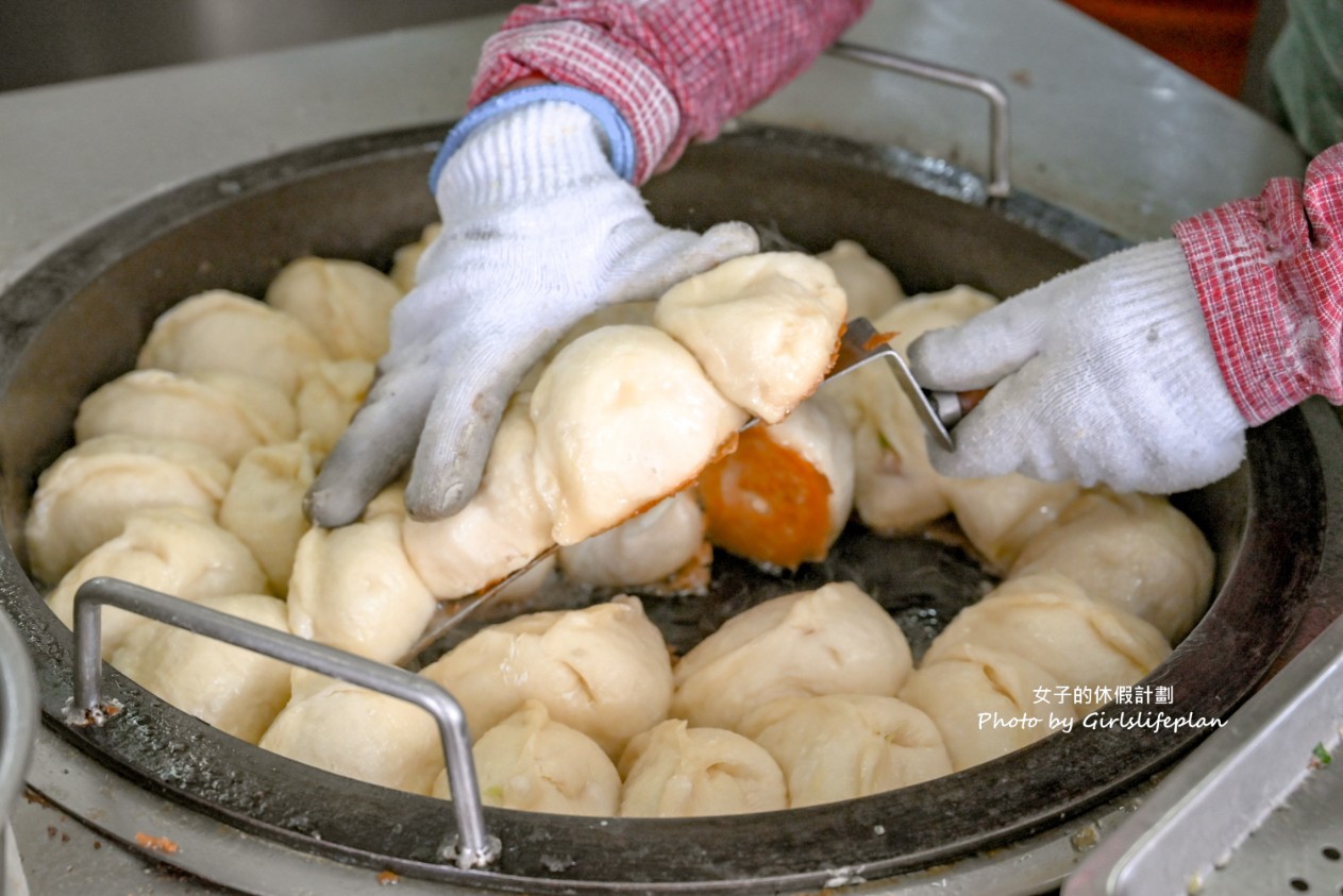 張記韭菜水煎包｜最會放假的超人氣排隊水煎包 @女子的休假計劃