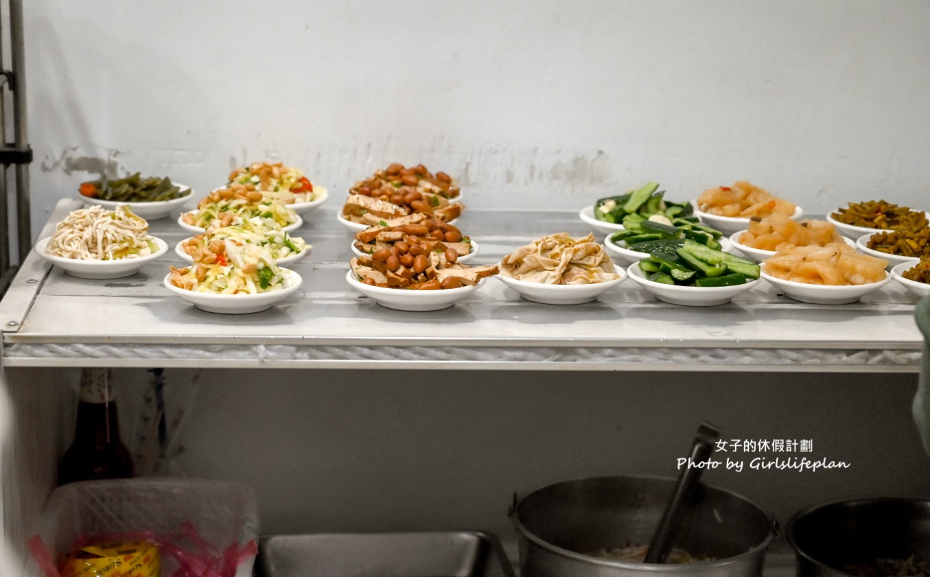 張記韭菜水煎包｜最會放假的超人氣排隊水煎包 @女子的休假計劃