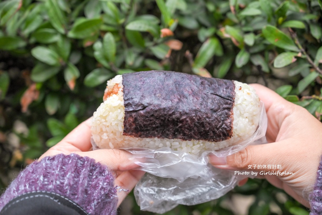 飯糰霸｜超夯排隊美食，巨無霸飯糰35元起(外帶) @女子的休假計劃