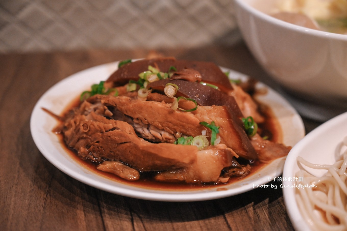 金香豬腳涼麵｜被涼麵耽誤的豬腳店(行天宮隱藏版老饕名單) @女子的休假計劃