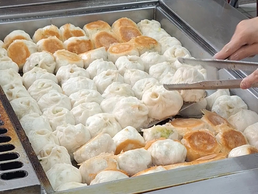 集美水煎包.小籠包｜三重排隊人氣小吃每顆8元(菜單) @女子的休假計劃