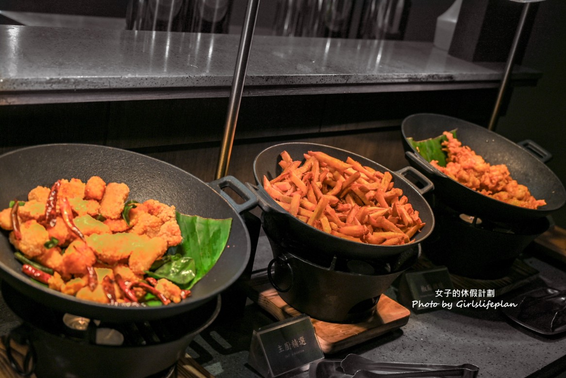 初泰泰無限｜新板傑仕堡門市，板橋豪華泰式自助吧吃到飽(菜單) @女子的休假計劃