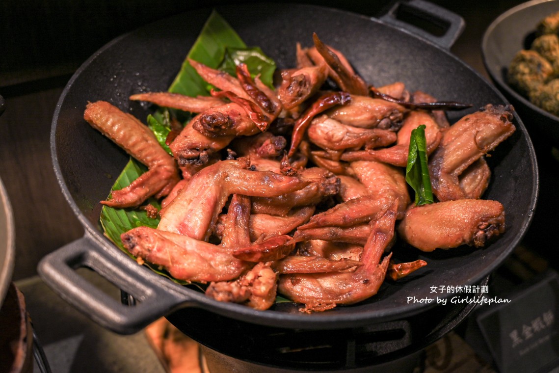 初泰泰無限｜新板傑仕堡門市，板橋豪華泰式自助吧吃到飽(菜單) @女子的休假計劃