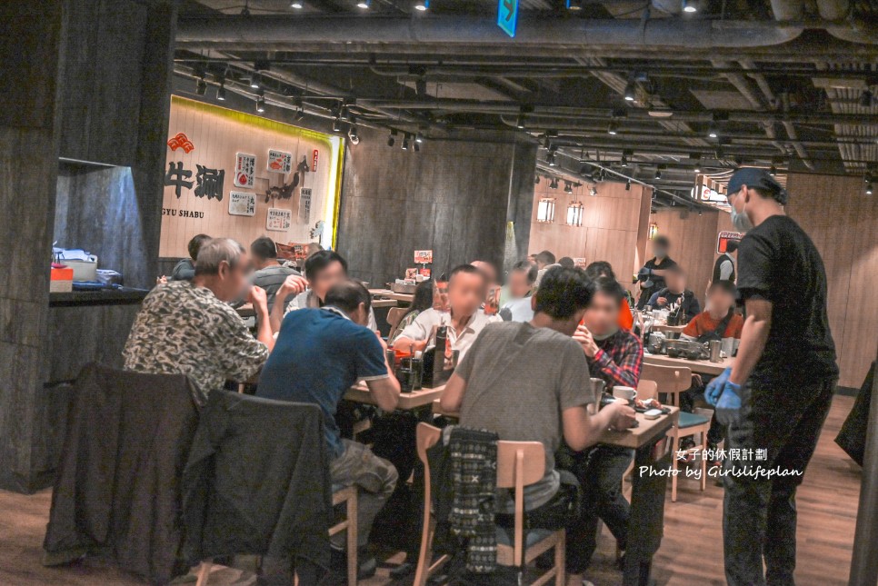 和牛涮板橋店｜超狂自助吧吃到飽極致饗宴(菜單) @女子的休假計劃