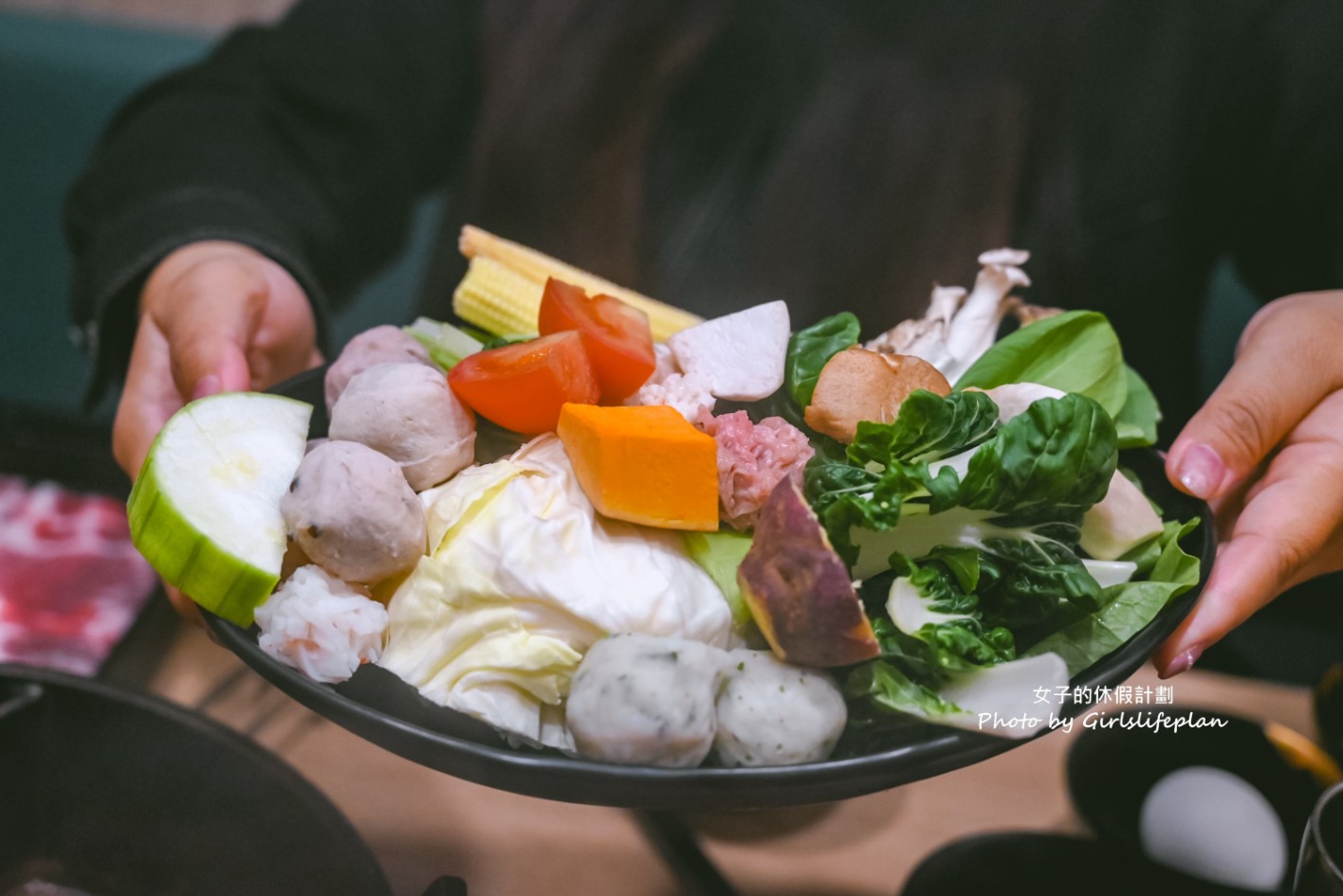 和牛涮板橋店｜超狂自助吧吃到飽極致饗宴(菜單) @女子的休假計劃