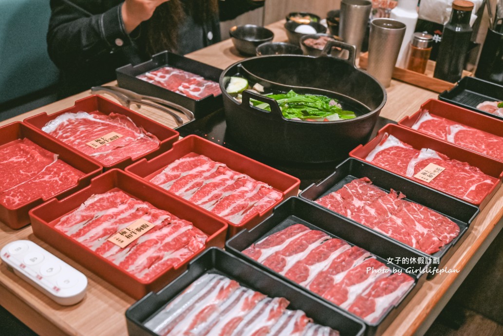 和牛涮板橋店｜超狂自助吧吃到飽極致饗宴(菜單) @女子的休假計劃