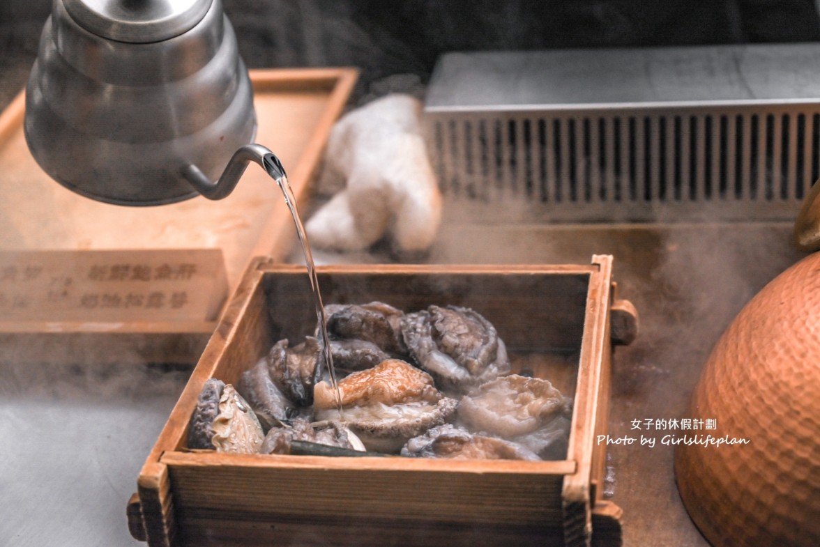 網友大推CP值超高14品奢華饗宴1680元有龍蝦.日本A5和牛.鵝肝.干貝.魚子醬等,飲料喝到飽 @女子的休假計劃 網友大推CP值超高14品奢華饗宴1680元有龍蝦.日本A5和牛.鵝肝.干貝.魚子醬等,飲料喝到飽 @女子的休假計劃