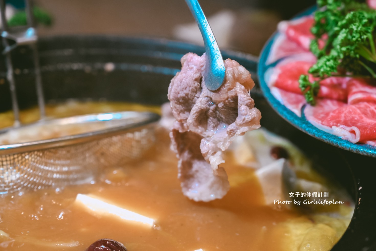 鄉民大推雞湯界LV，雞湯鮮濃好喝，小菜吃到飽連熱炒也很強 @女子的休假計劃