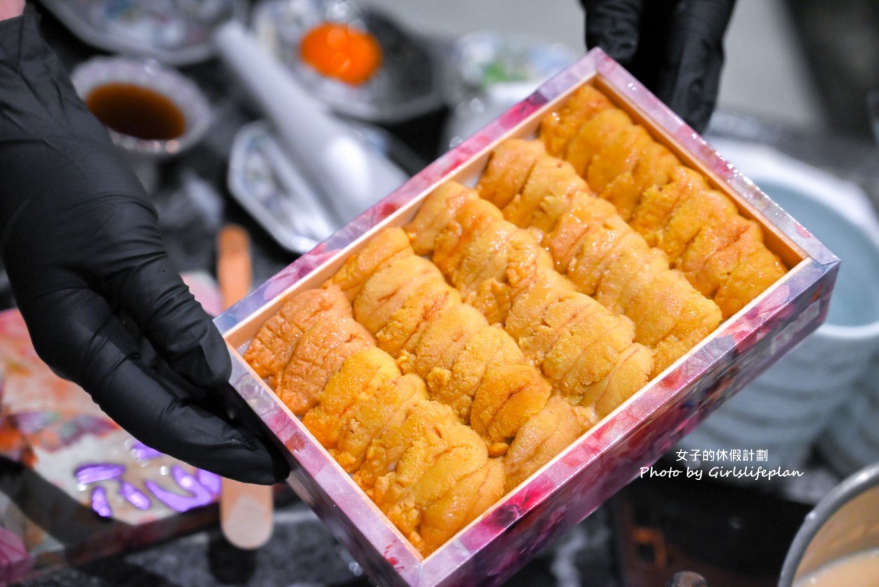 譽為火鍋界 PRADA頂級火鍋店,海膽七吃奢華解鎖,超創意海膽包入冰淇淋最中 @女子的休假計劃 譽為火鍋界 PRADA頂級火鍋店,海膽七吃奢華解鎖,超創意海膽包入冰淇淋最中 @女子的休假計劃