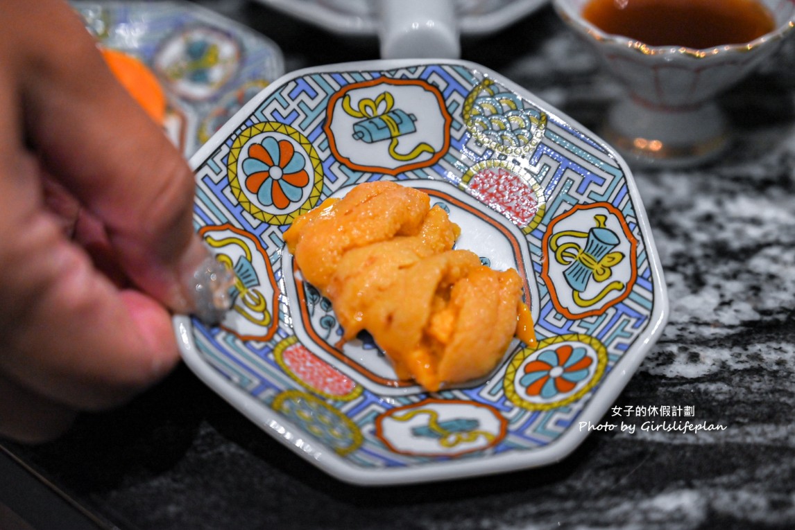譽為火鍋界 PRADA頂級火鍋店,海膽七吃奢華解鎖,超創意海膽包入冰淇淋最中 @女子的休假計劃 譽為火鍋界 PRADA頂級火鍋店,海膽七吃奢華解鎖,超創意海膽包入冰淇淋最中 @女子的休假計劃