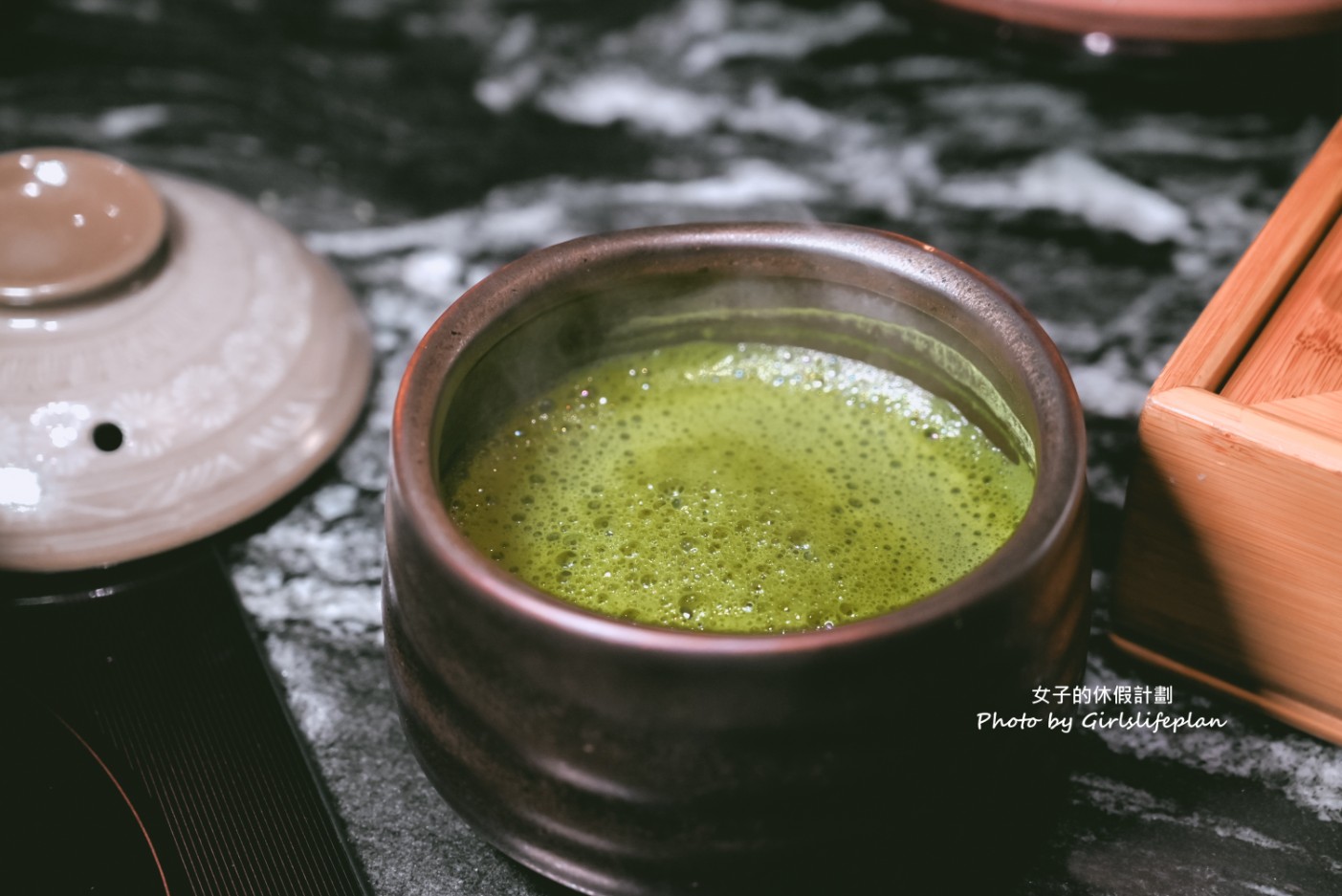 譽為火鍋界 PRADA頂級火鍋店，海膽七吃奢華解鎖，超創意海膽包入冰淇淋最中 @女子的休假計劃