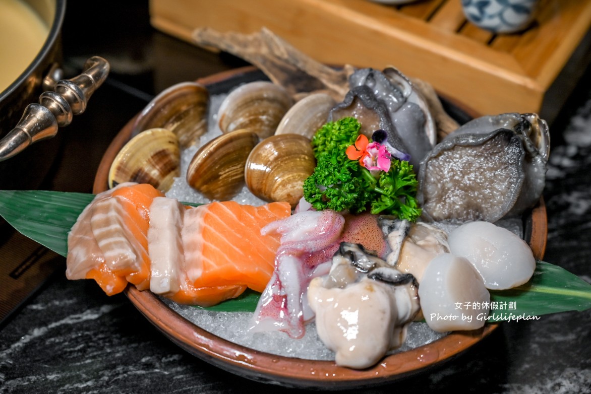 譽為火鍋界 PRADA頂級火鍋店,海膽七吃奢華解鎖,超創意海膽包入冰淇淋最中 @女子的休假計劃 譽為火鍋界 PRADA頂級火鍋店,海膽七吃奢華解鎖,超創意海膽包入冰淇淋最中 @女子的休假計劃