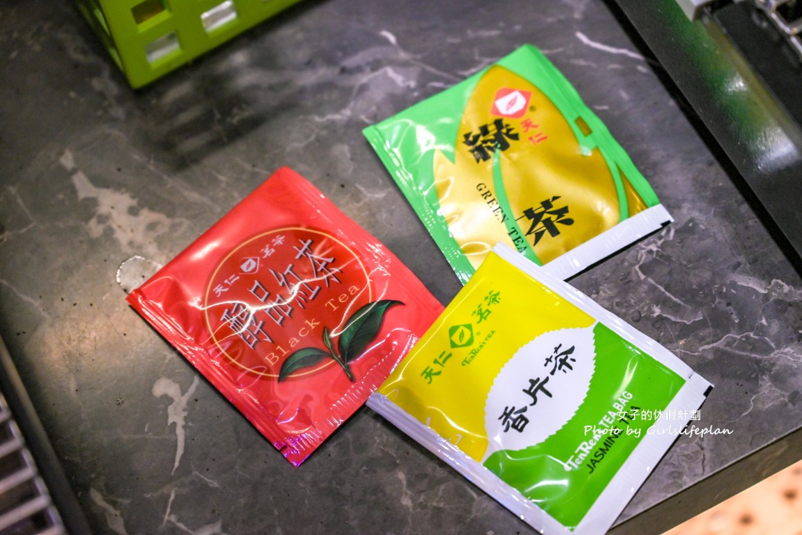 麻辣鍋吃到飽竟然有兩櫃哈根達斯、兩櫃Glacio冰淇淋、明果冰棒，還有限量奕順軒甜點 @女子的休假計劃