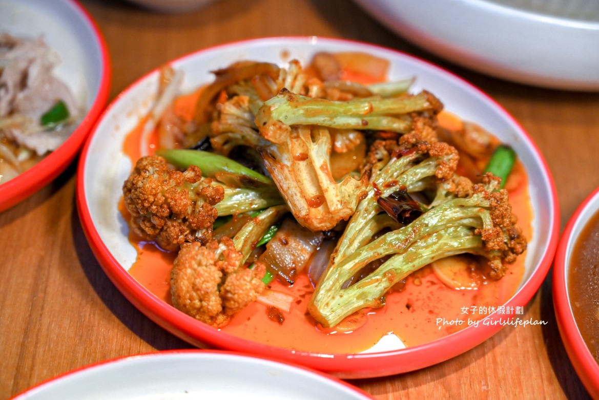 竟然有酸菜魚吃到飽＆30道經典熱炒川菜隨意點，白飯吃到飽飲料喝到飽 @女子的休假計劃