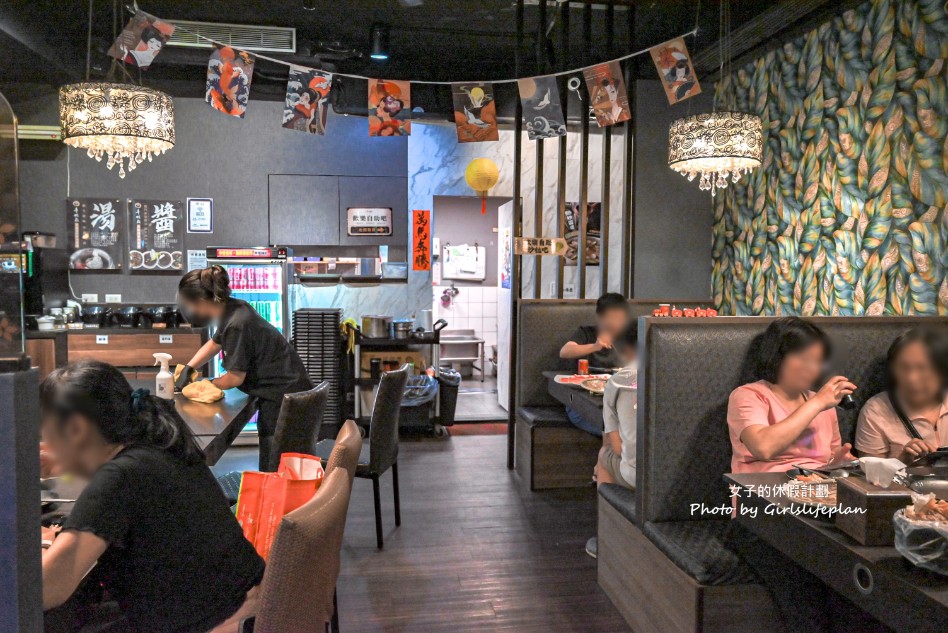 239元火鍋自助吧吃到飽！20多種蔬食，飲料冰品喝到飽，打卡送章魚燒吃到飽 @女子的休假計劃