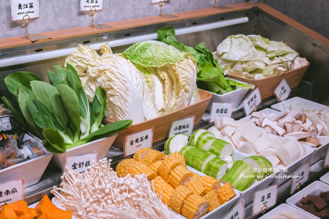 239元火鍋自助吧吃到飽！20多種蔬食，飲料冰品喝到飽，打卡送章魚燒吃到飽 @女子的休假計劃
