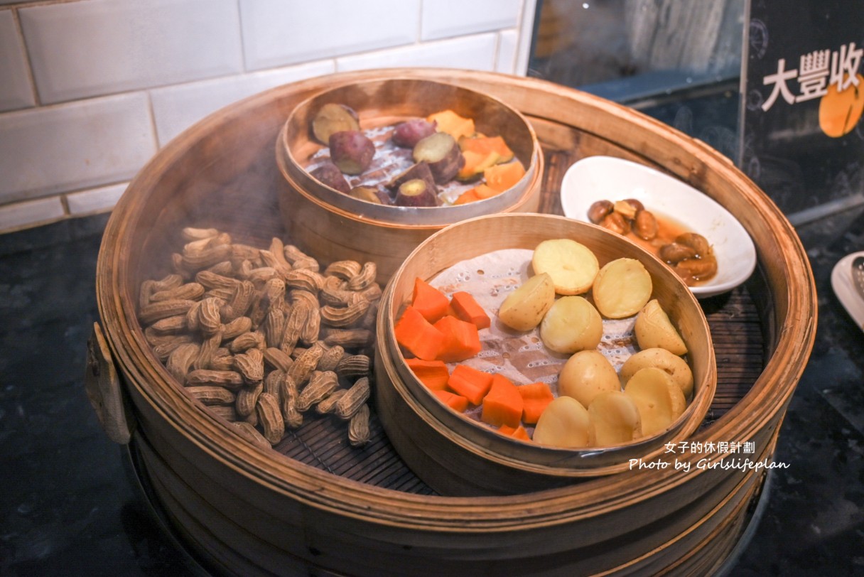 不到千元片竟然皮鴨三吃吃到飽,現切牛胸肉、各式海鮮、生魚片、港式點心、哈根達斯等也都吃到飽 @女子的休假計劃 不到千元片竟然皮鴨三吃吃到飽,現切牛胸肉、各式海鮮、生魚片、港式點心、哈根達斯等也都吃到飽 @女子的休假計劃