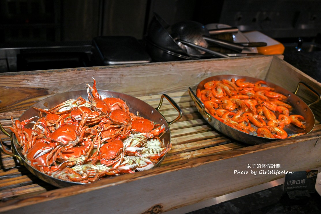 不到千元片竟然皮鴨三吃吃到飽，現切牛胸肉、各式海鮮、生魚片、港式點心、哈根達斯等也都吃到飽 @女子的休假計劃
