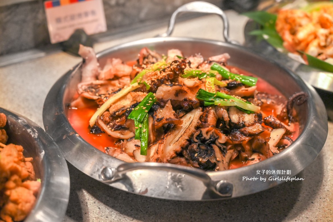 自助餐吃到飽櫻桃烤鴨六吃、現煎牛排、松葉蟹無限爽吃還有星巴克咖啡.哈根達斯 @女子的休假計劃