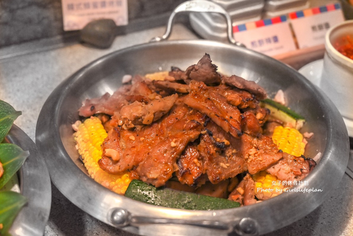 自助餐吃到飽櫻桃烤鴨六吃、現煎牛排、松葉蟹無限爽吃還有星巴克咖啡.哈根達斯 @女子的休假計劃