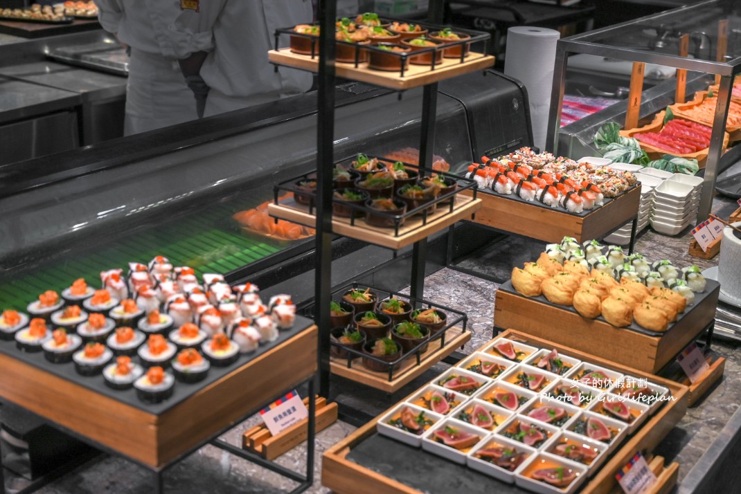 自助餐吃到飽櫻桃烤鴨六吃、現煎牛排、松葉蟹無限爽吃還有星巴克咖啡.哈根達斯 @女子的休假計劃
