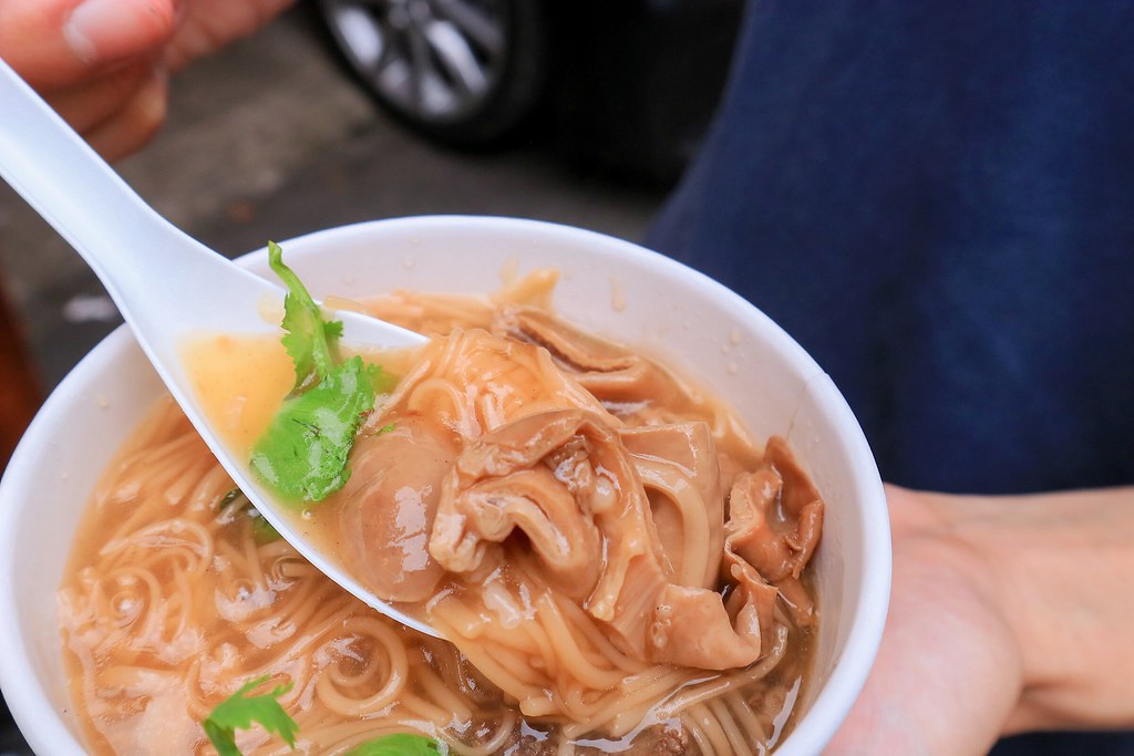 【桃園龍潭】吳不一樣麵線：麵線加排骨酥超特別，每一口都是澎派滿滿的鮮味 /龍潭美食 @女子的休假計劃