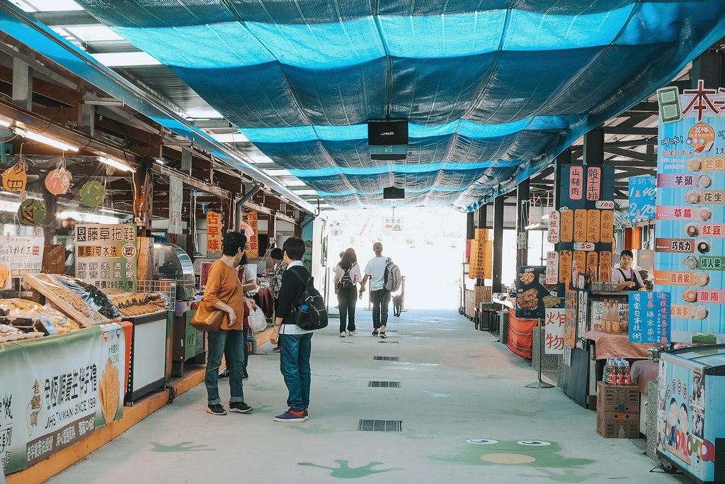 【新竹景點】青蛙石天空步道：遁入萌蛙的世界，在玻璃彩虹步道敲醒幸福的鐘聲。 @女子的休假計劃